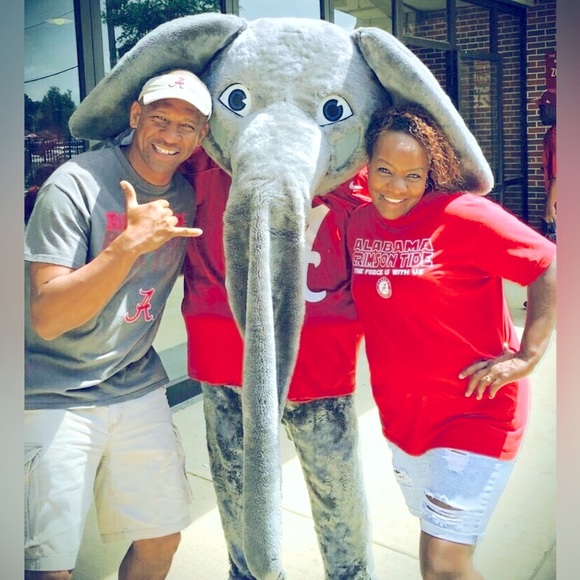 Meet your Posher, Nicole. - Picture 9 of 16